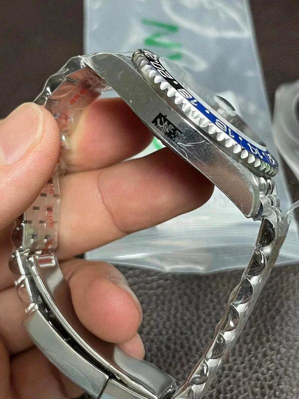 Rolex GMT-Master II Batman 40 mm Steel with Black Dial