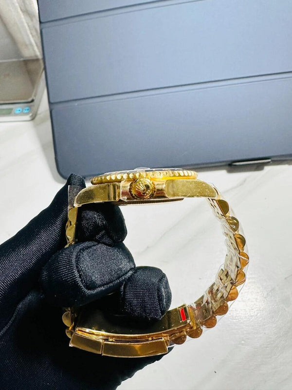 Rolex GMT-Master II yellow gold 126718GRNR