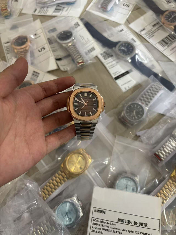 Senior Stainless Steel Waterproof Watch for Men Simple Design Wristwatch