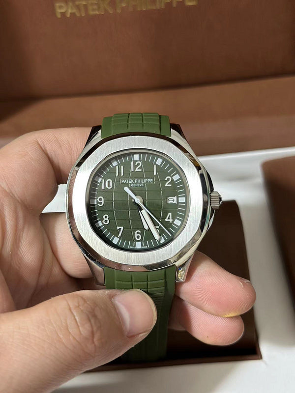 Patek Philippe Aquanaut Jumbo Watch