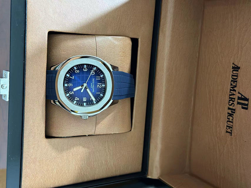 Patek Philippe Aquanaut Blue Dial Wristwatch