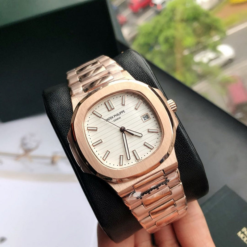 Patek Philippe Nautilus Silver Dial 18kt Rose Gold Ladies Watch