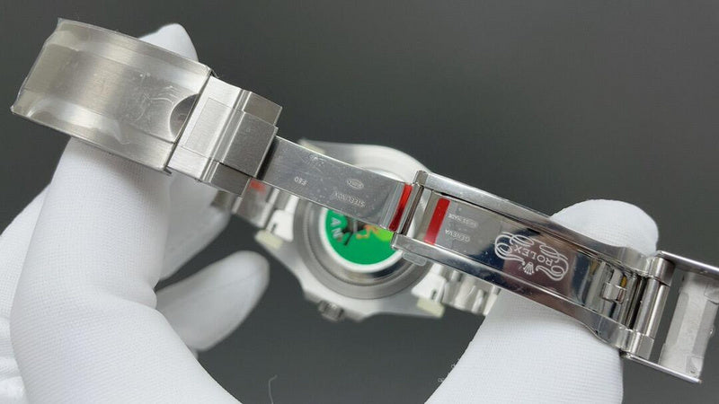 Rolex Submariner Date  Oyster, 41 mm, White Gold