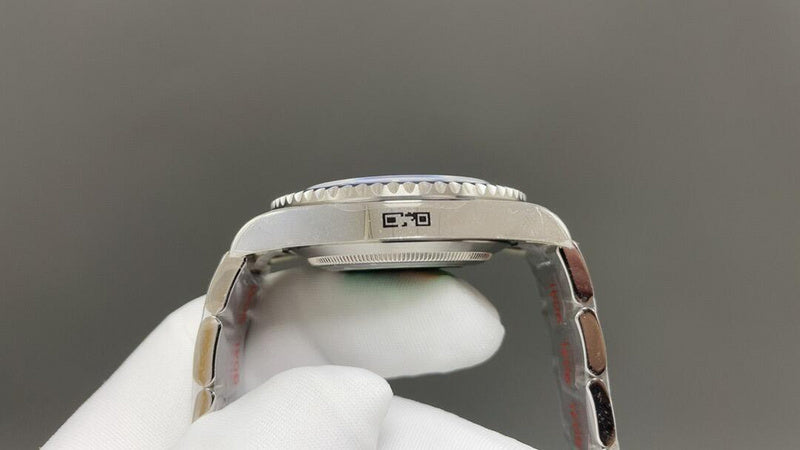 Rolex Submariner Date  Oyster, 41 mm, White Gold