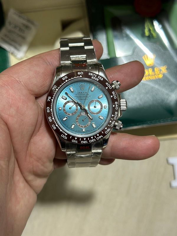 Rolex Cosmograph Daytona Platinum aDistinctive ice-blue Dial Watch