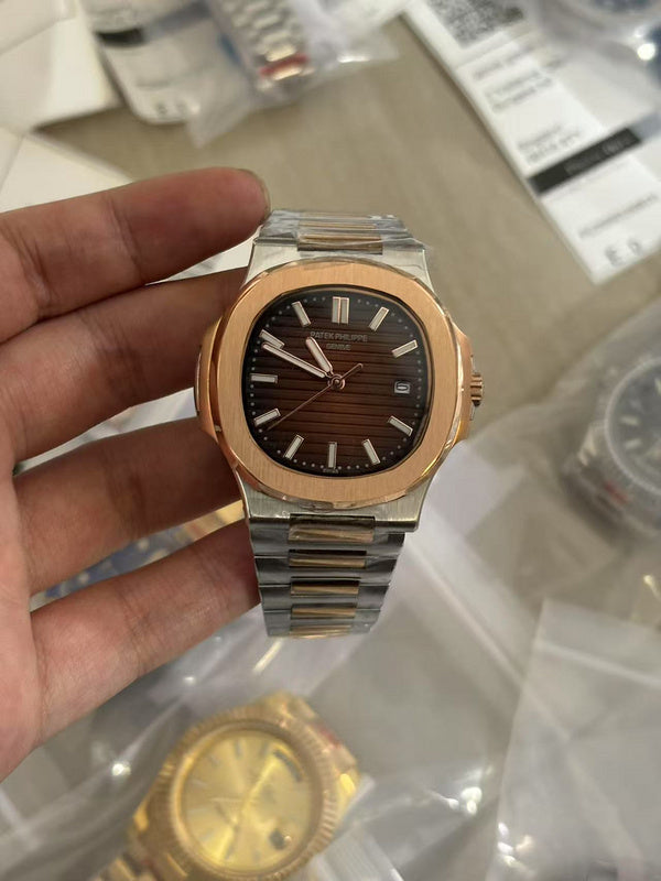 Senior Stainless Steel Waterproof Watch for Men Simple Design Wristwatch