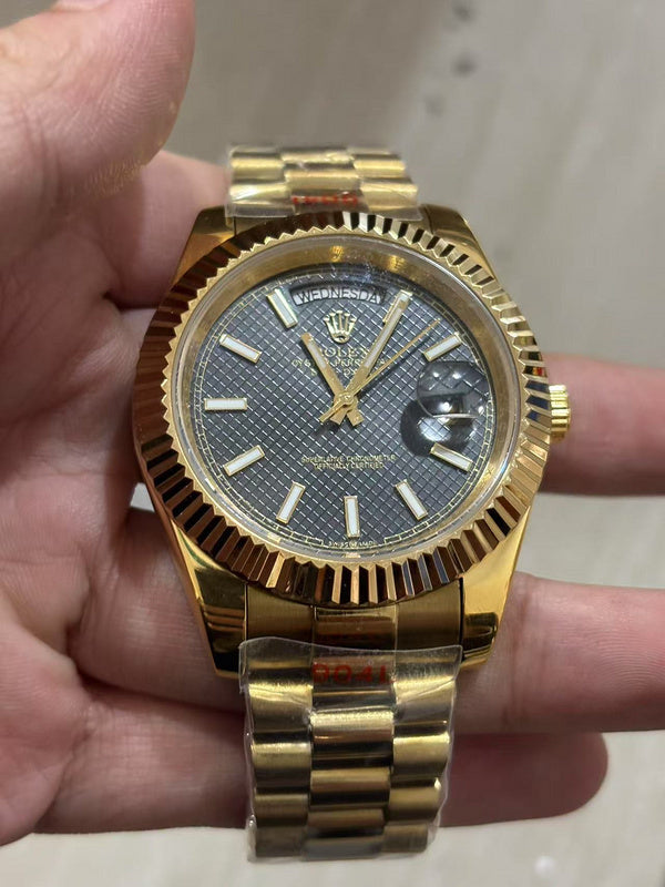 Rolex Sky-Dweller Bright Black Dial, Yellow Rolesor, 42.0 mm Watch