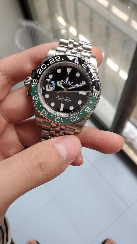 Rolex GMT-Master II 40MM Sprite with Black dial & Green, Black bezel