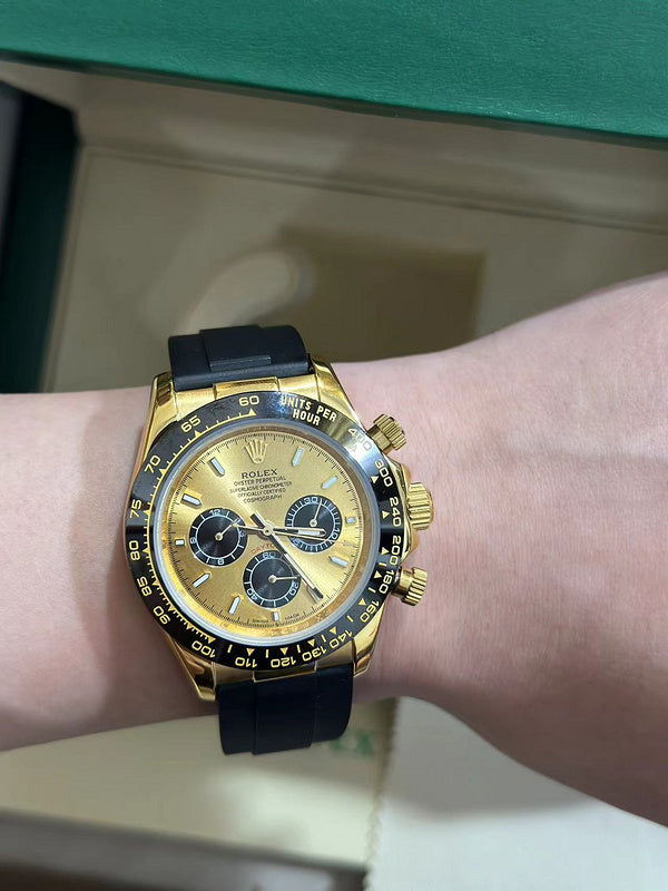 Rolex Cosmograph Daytona 40 mm Champagne Dial With Black Subdials & Oysterflex Bracelet Watch