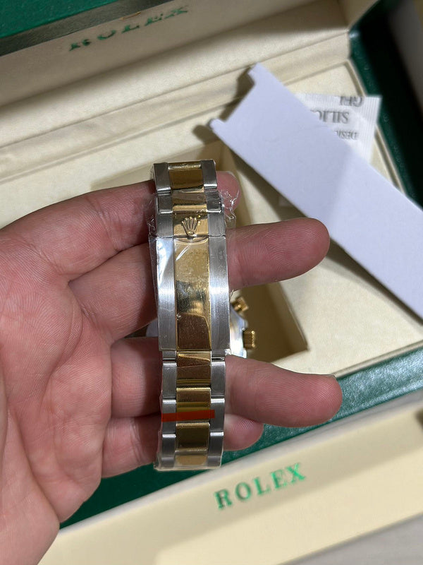 Rolex Cosmograph Daytona Two-Tone Stainless Steel & Yellow Gold Case With Oyster Bracelet Watch