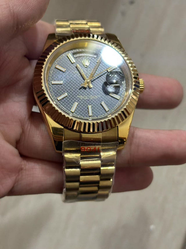 Rolex Sky-Dweller Bright Black Dial, Yellow Rolesor, 42.0 mm Watch